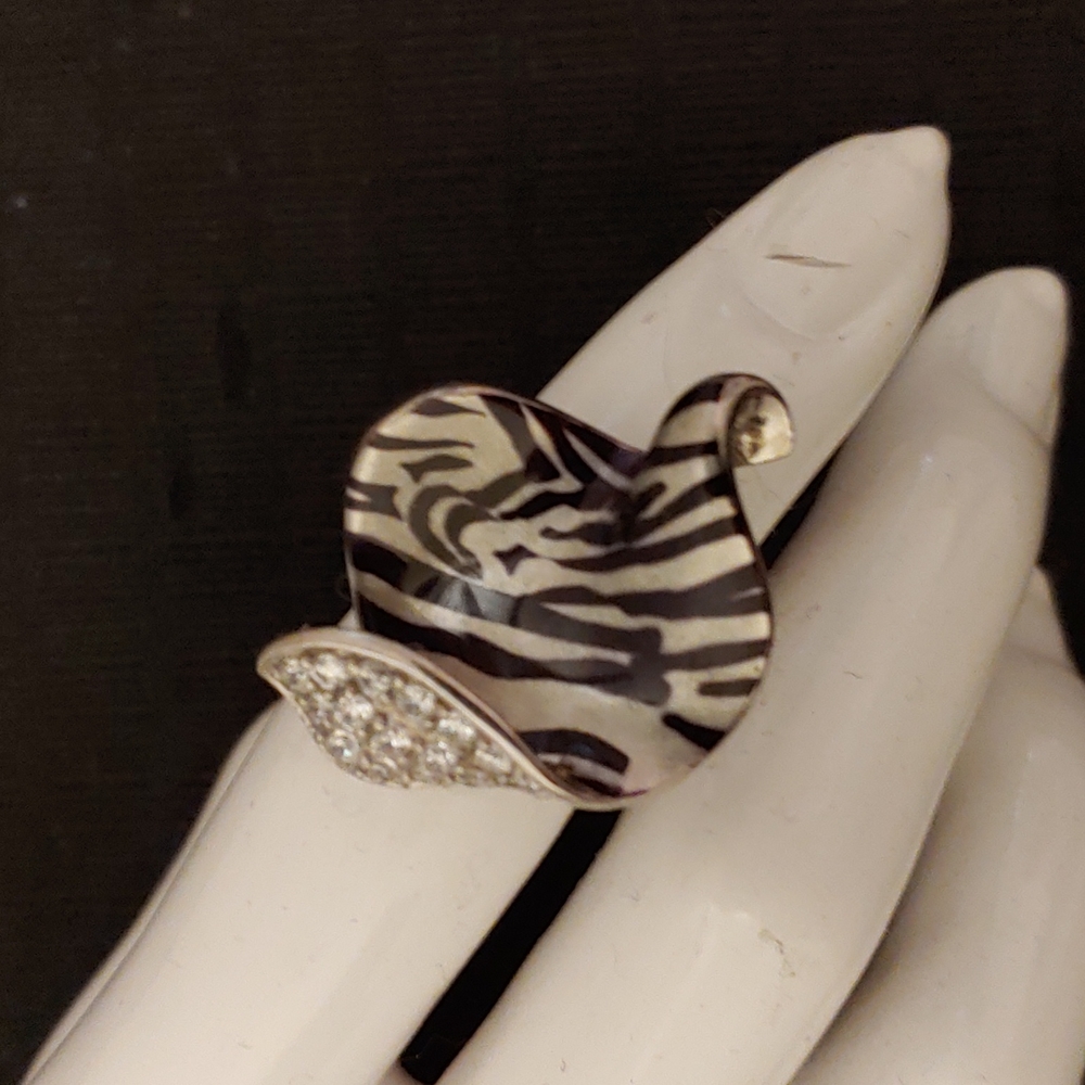 Zebra Print Statement Ring with Crystal Accent - Black & White
